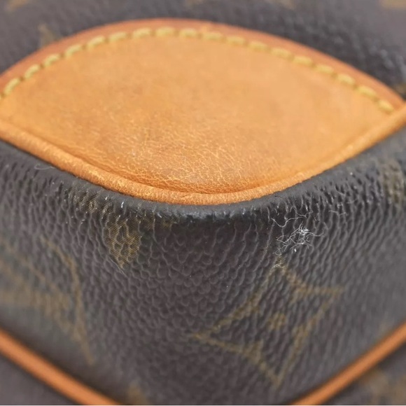 LV Monogram Amazone crossbody - Picture 5 of 9